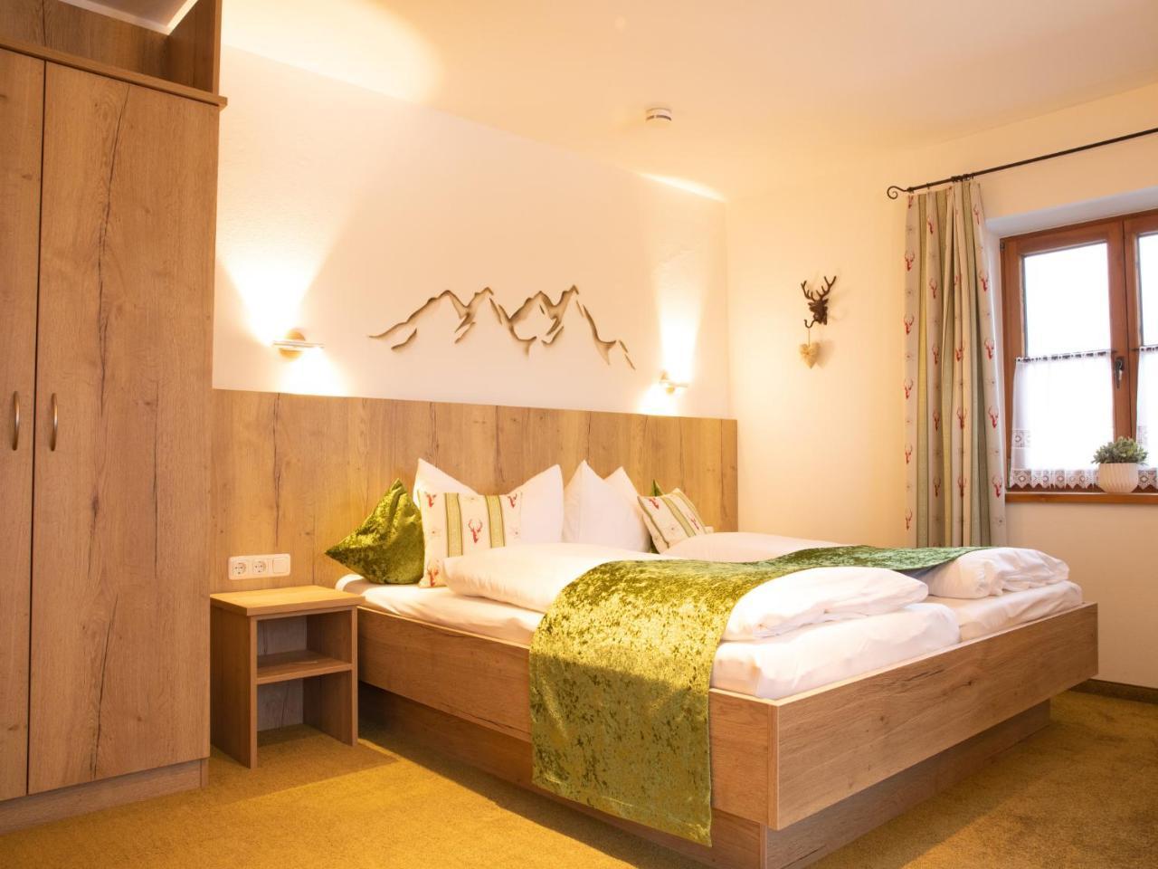 Ahorn-Appartements - Chiemgau Karte 인젤 외부 사진
